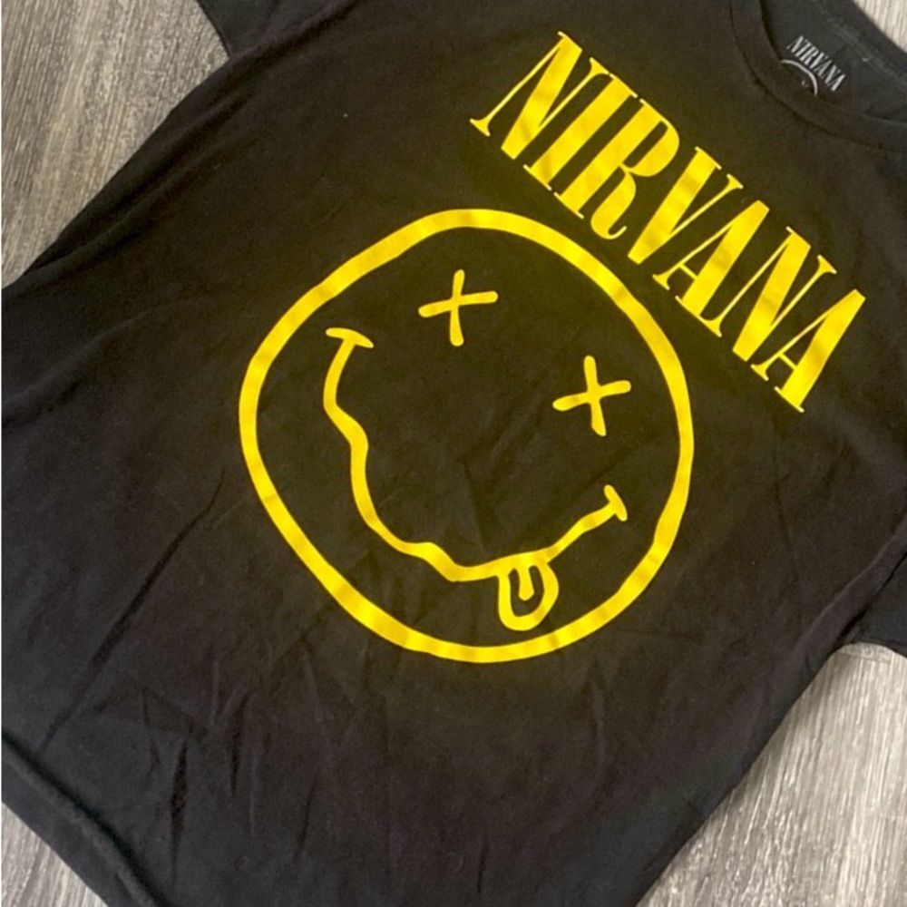 NIRVANA Band T-Shirt Distressed Unfinished Hem sz L Grunge Festival Pre-lived